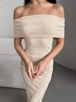 Robe moulante à épaules dénudées coupe ajustée élégante semi-formelle robe longue froncée pour femmes 2026
