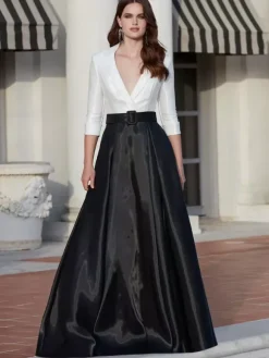 Robe mère de la mariée à col en V et manches 3/4 avec ceinture et traîne