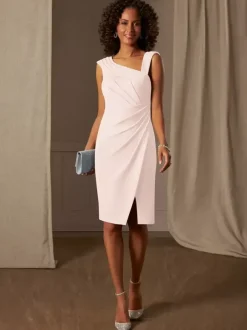 Robe mère de la mariée décolleté sans manches coupe trapèze plissée pour les invités de mariage