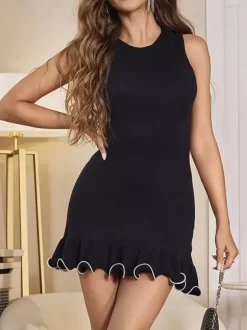 Robe noire sexy mini sans manches à col rond pour une soirée en amoureux