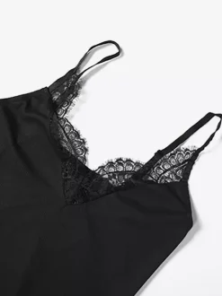 Robe nuisette à bordure en dentelle pour femme - Mini-robe d'été noire côtelée sans manches - Idéale pour les soirées d'été 2026