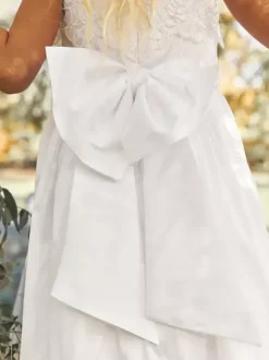 Robes de demoiselle d'honneur blanches en polyester blanc à manches courtes et col bijou