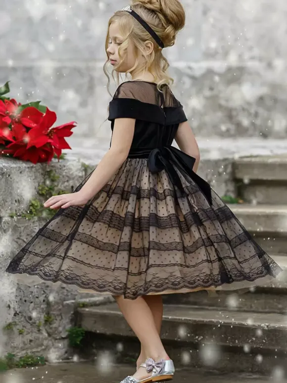 Robes de demoiselle d'honneur en polyester noir manches courtes col bijou robes de demoiselle d'honneur