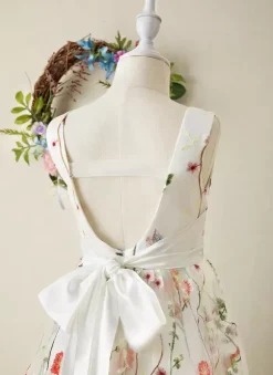 Robes de demoiselle d'honneur de mariage Robes d'occasion spéciale Ivoire sans manches
