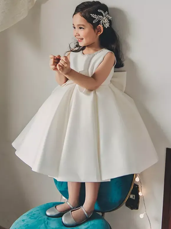 Robes de demoiselle d'honneur blanches en tissu satiné ivoire sans manches à col bijou