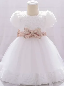Robes de fille de fleur blanche Robes d'occasion spéciale Dentelle blanche Manches courtes Col bijou Robes de fille de fleur