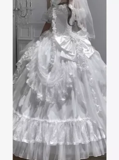 Robes de mariée gothiques Lolita à volants et n艙uds robe rouge et blanche