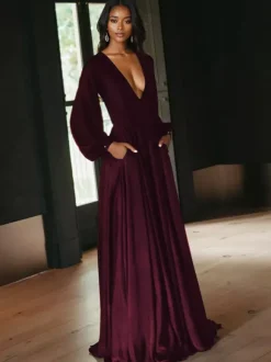 Robes de mariée noires Robe de soirée manche longue dos nu à traîne