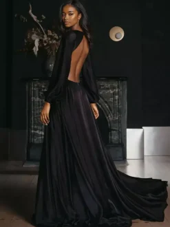 Robes de mariée noires Robe de soirée manche longue dos nu à traîne