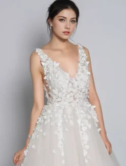 Robes de mariée rose en tulle col V dos nu décoré des fleurs à traîne