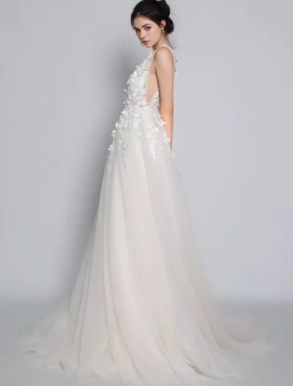 Robes de mariée rose en tulle col V dos nu décoré des fleurs à traîne