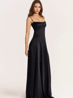 Robes De Soirée Bretelles Noires Lacets Robe Semi-Formelle Dos Nu