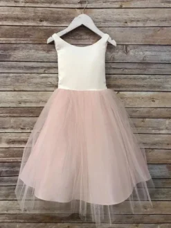 Robes cortège enfant champagne en dentelle col rond zip sur dos Robe fille de fleur