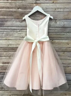Robes cortège enfant champagne en dentelle col rond zip sur dos Robe fille de fleur