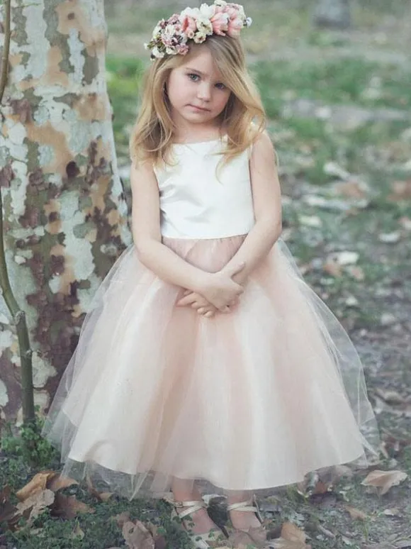 Robes cortège enfant champagne en dentelle col rond zip sur dos Robe fille de fleur