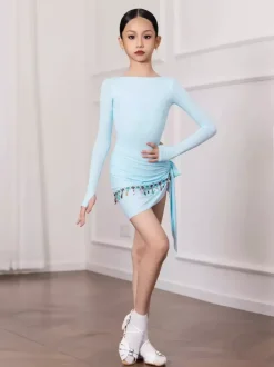 Robes de danse latine bleu ciel clair pour femmes filles et adultes ensemble gainant à manches longues et dentelle. Costumes de danse.