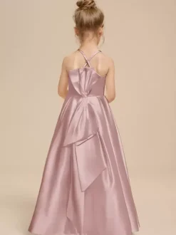 Robes de demoiselle d'honneur blanches en tissu satiné ivoire sans manches à col en V