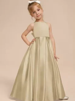 Robes de demoiselle d'honneur blanches en tissu satiné ivoire sans manches à col en V