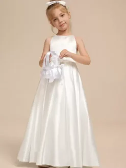 Robes de demoiselle d'honneur blanches en tissu satiné ivoire sans manches à col en V