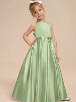 Robes de demoiselle d'honneur blanches en tissu satiné ivoire sans manches à col en V