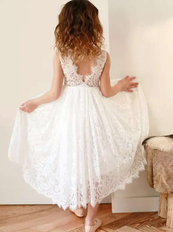 Robes de demoiselle d'honneur blanches en tulle ivoire sans manches à col bijou