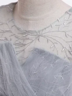Robes de demoiselle d'honneur blanches robes d'occasion spéciale dentelle rouge sans manches col bijou robes de demoiselle d'honneur
