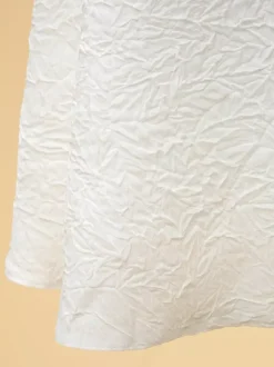 Robes de mariée courtes col bijou sans manches coupe trapèze taille naturelle en polyester