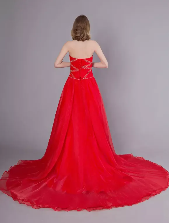 Robes de mariée rouges robes de soirée sans bretelles en organza perlées