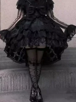 Robe Sweet Lolita sans manches à bordure en dentelle et jupe-salopette bouffante disponible en 3 couleurs