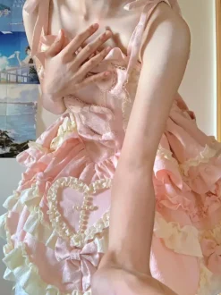 Robe Sweet Lolita sans manches à lacets et volants robe rose avec traîne
