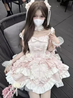 Robe Sweet Lolita sans manches à lacets et volants robe rose avec traîne