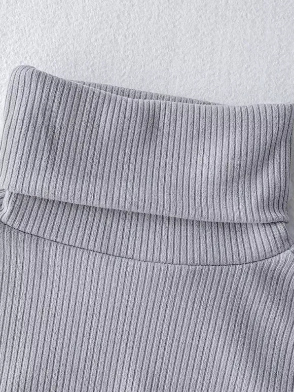 Robe tricotée pour femme en polyester confortable à manches longues et col haut