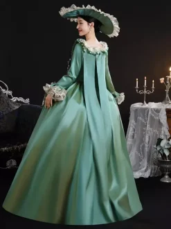 Robe victorienne vintage pour femme silhouette à hanches larges style XVIIIe siècle robe verte rétro