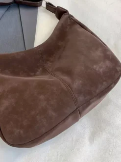 Sac cabas bandoulière grande capacité en similicuir délavé vintage style hobo idéal pour un usage quotidien.