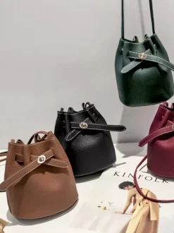 Sac seau en similicuir avec cordon de serrage pour femme 2026