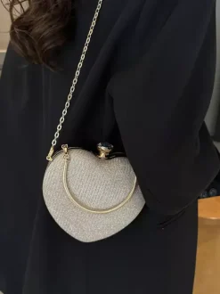 Sac à bandoulière en forme de c艙ur avec chaîne et pochette de fête brillante pour femme 2026