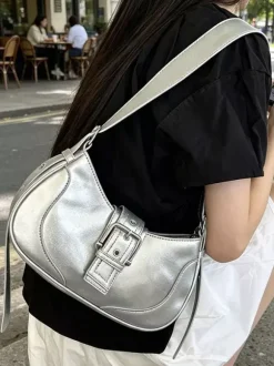 Sac bandoulière vintage en similicuir souple avec boucle en métal et forme de croissant