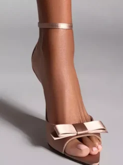 Sandales à talons hauts en satin bout ouvert bride à n艙ud à la cheville chaussures de soirée