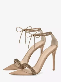 Sandales à talons hauts noires à bout ouvert et strass avec bride cheville
