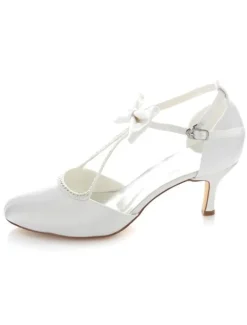 Sandales de mariée blanc orné de noeud en satin talons hauts de mariage