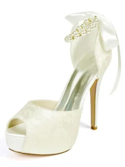 Sandales de mariée bout ouvert talon ivoire en dentelle Chaussures de mariée à lanière décoré de perles
