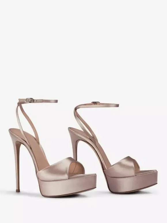 Sandales noires à talons hauts en satin bout ouvert et bride cheville chaussures de soirée