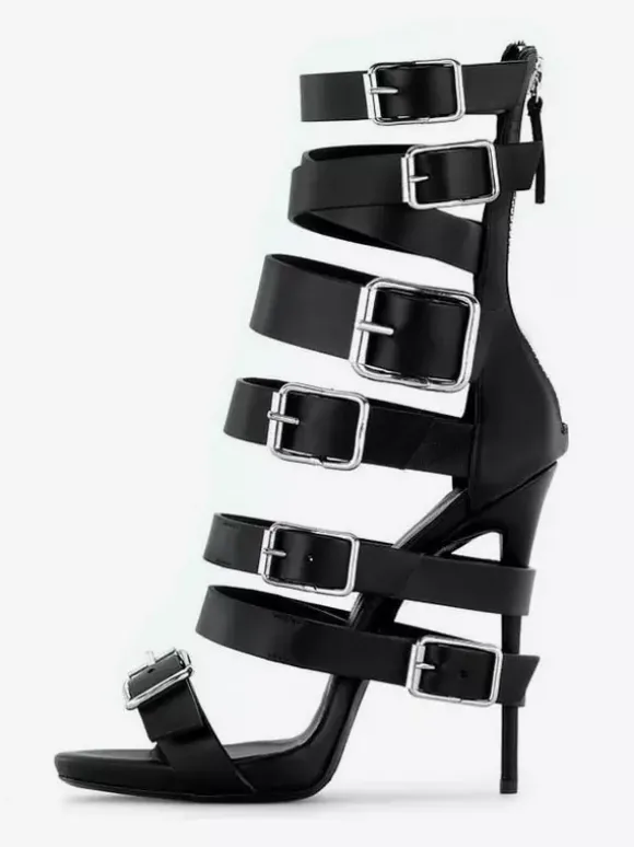 Sandales gladiateur noires à talons hauts et bout ouvert ornées d'une boucle.