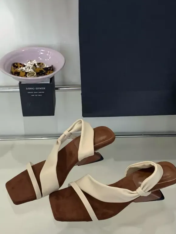Sandales mules à bout ouvert pour femmes sandales à talons design à lanières