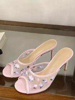 Sandales mules roses en maille à bout ouvert et imprimé floral à talons hauts