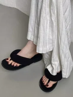 Sandales plates à enfiler pour femmes