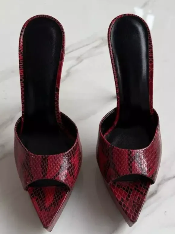 Sandales rouges sexy pour femmes à talons hauts bout ouvert et plateforme.