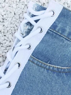 Shorts Femmes en Denim à Lacets Déchirés Moulants avec Franges Fermeture avec Bouton et Zip avec Poches Unicolore Sexy Pantalons Courts