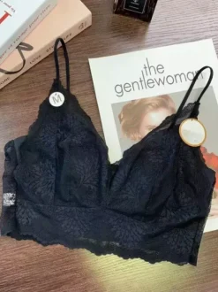 Soutien-gorge court en dentelle sans armatures lingerie transparente à fines bretelles
