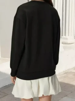 Sweat-shirt oversize à col rond et n艙ud en dentelle poche kangourou manches longues